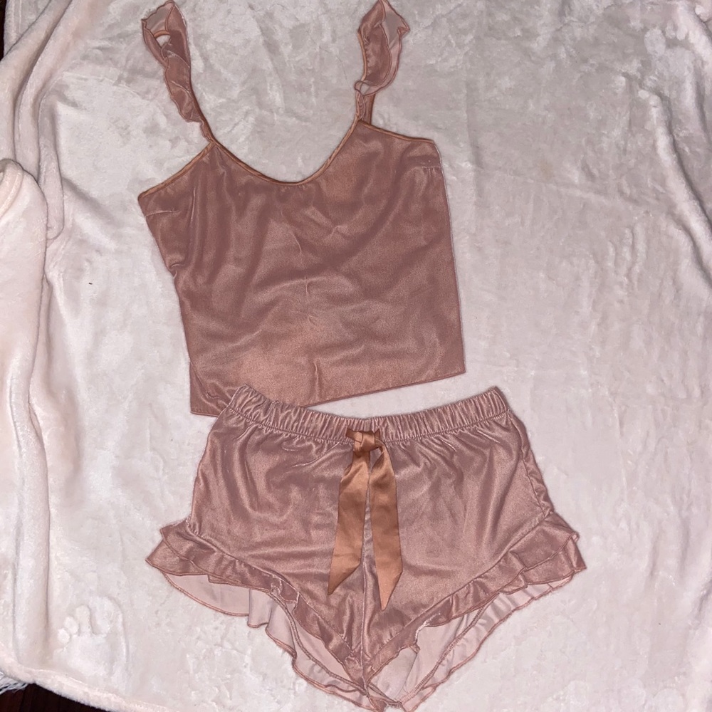 Victoria’s Secret Velvet Mauve Pink Pajama Set xs